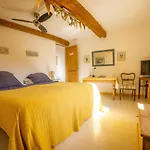 Mas St. Joseph Bed & Breakfast