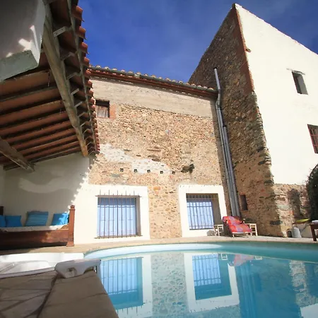 Mas St. Joseph Couette-café 4*