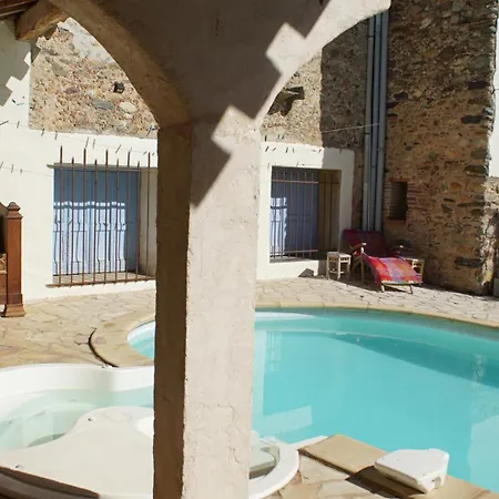 Couette-café Mas St. Joseph 4*