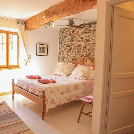 Mas St. Joseph Couette-café