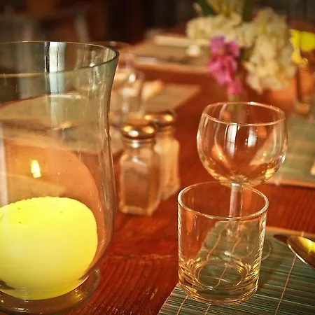 Couette-café Mas St. Joseph 4*