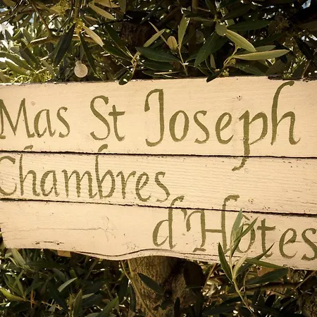 Couette-café Mas St. Joseph 4*